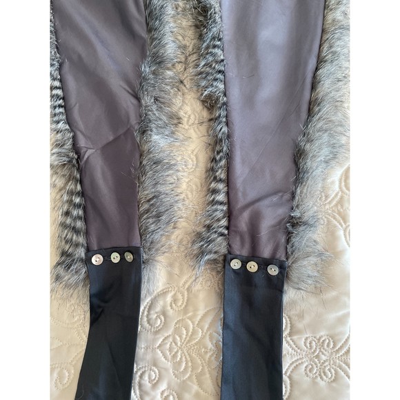 RANDOLPH DUKE The Look Faux Fur Removable Stole Collar, Silver & White - Picture 10 of 14